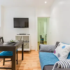 https://appartement-petits-champs-ii.fr-paris.fr