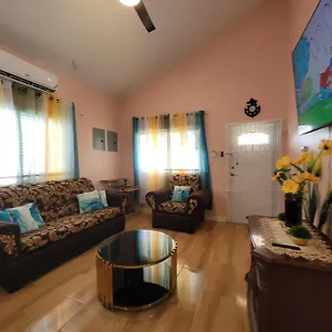 Comfortable Strategic Quarters , Spanish Town Jamaica
